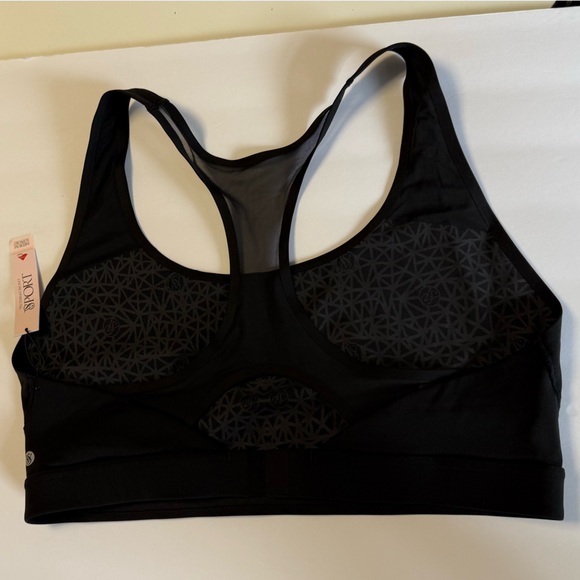 VICTORIAS SECRET Racerback VSPort
Bra Black medium WORKOUT NWT NEW - Picture 3 of 8